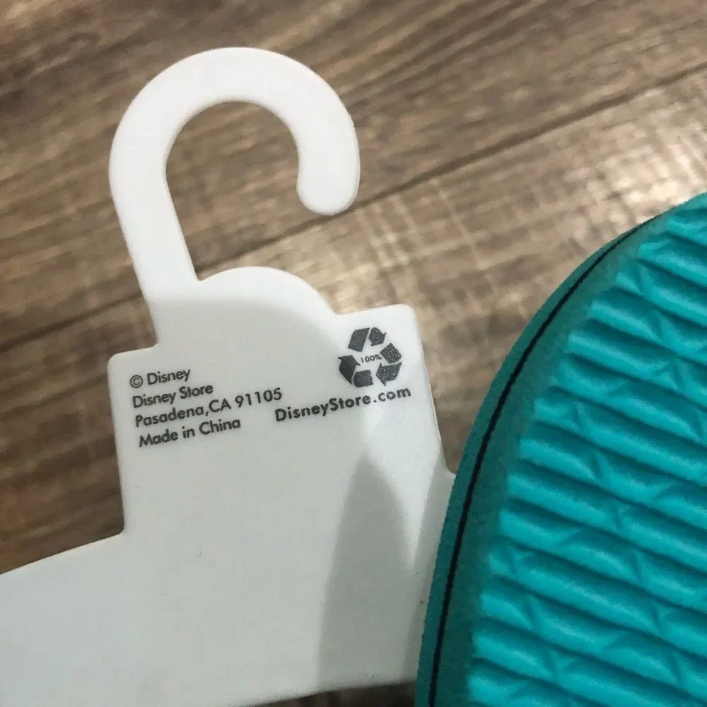 NEW Disney Flip Flops Size 11/12 Kids Flip Flops - Teal Perry Design
